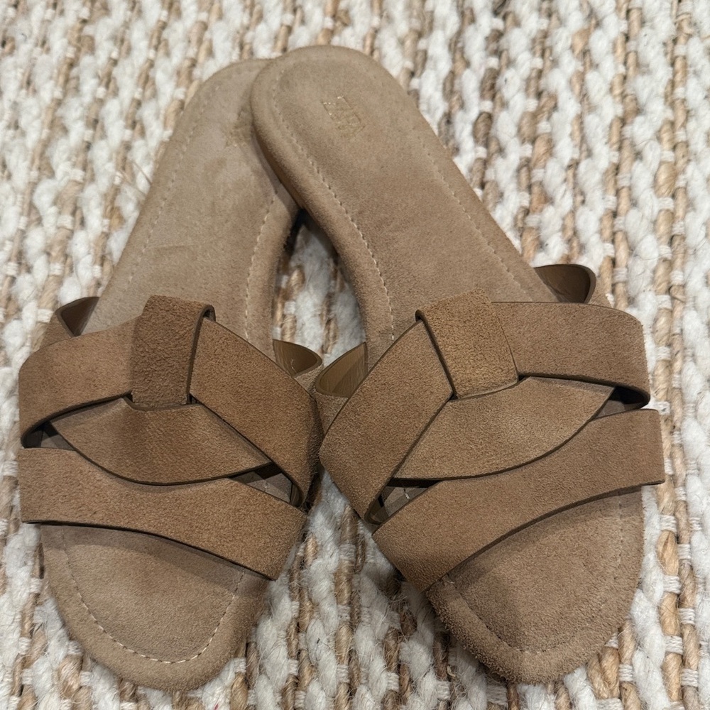 Zara Women's Tan Slide Sandals
